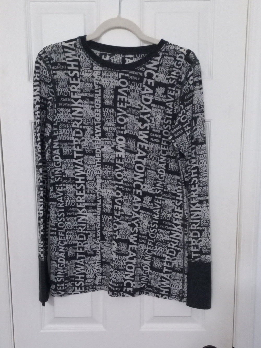 Lululemon Vintage Manifesto Long Sleeve Burnout Tee Black White